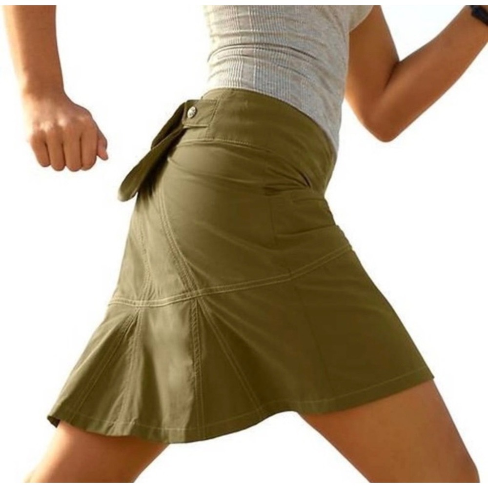 Athleta Olive Green Hiking Skort with Detachable Pouch Size 4 Activewear Skirt